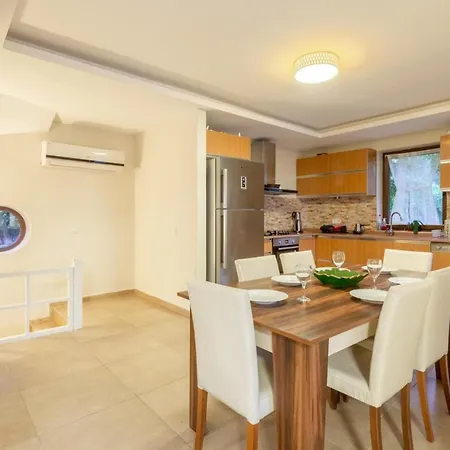 Gocek Deniz Manzarali 4+2 Sami Fethiye